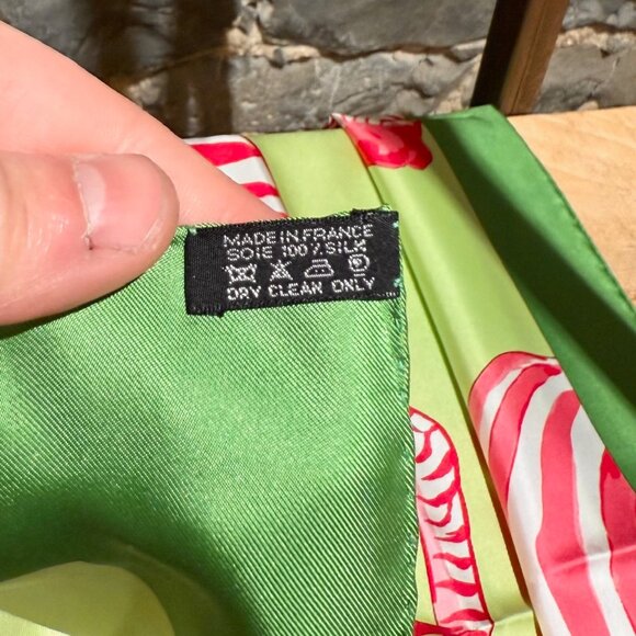 Hermès Green Pink "Les Zebres II" 90cm Silk Square Scarf - Picture 10 of 10